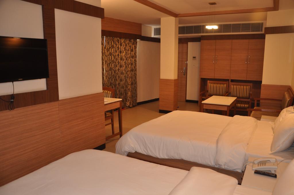 Hotel Sms Grand Inn Vellore Quarto foto