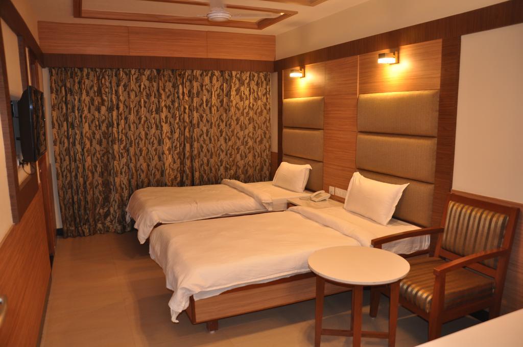 Hotel Sms Grand Inn Vellore Quarto foto